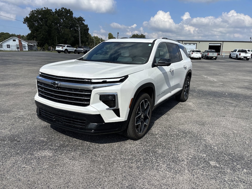 Used 2025 Chevrolet Traverse High Country SUV