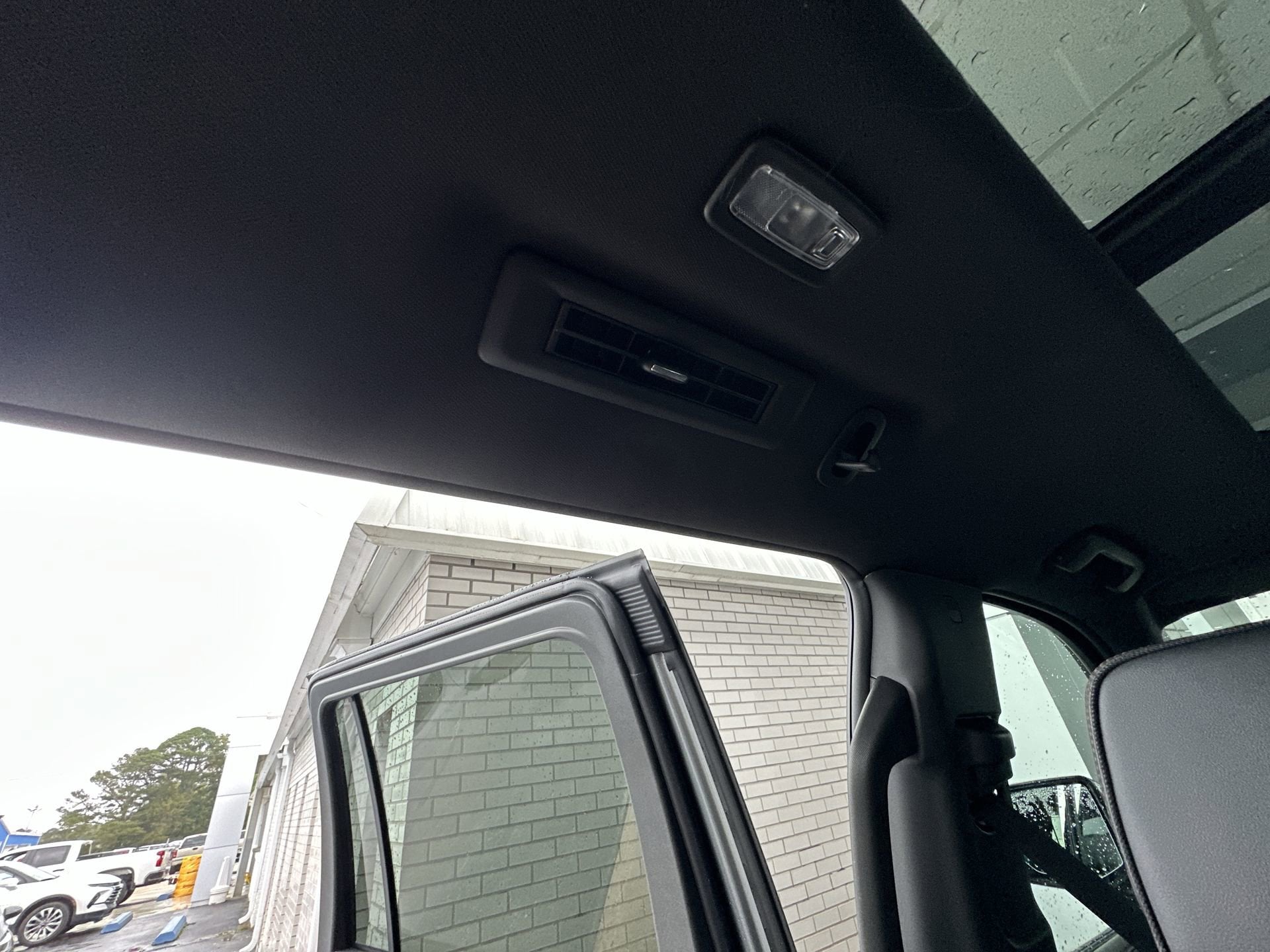 2026 Chevrolet Suburban High Country - Photo 22