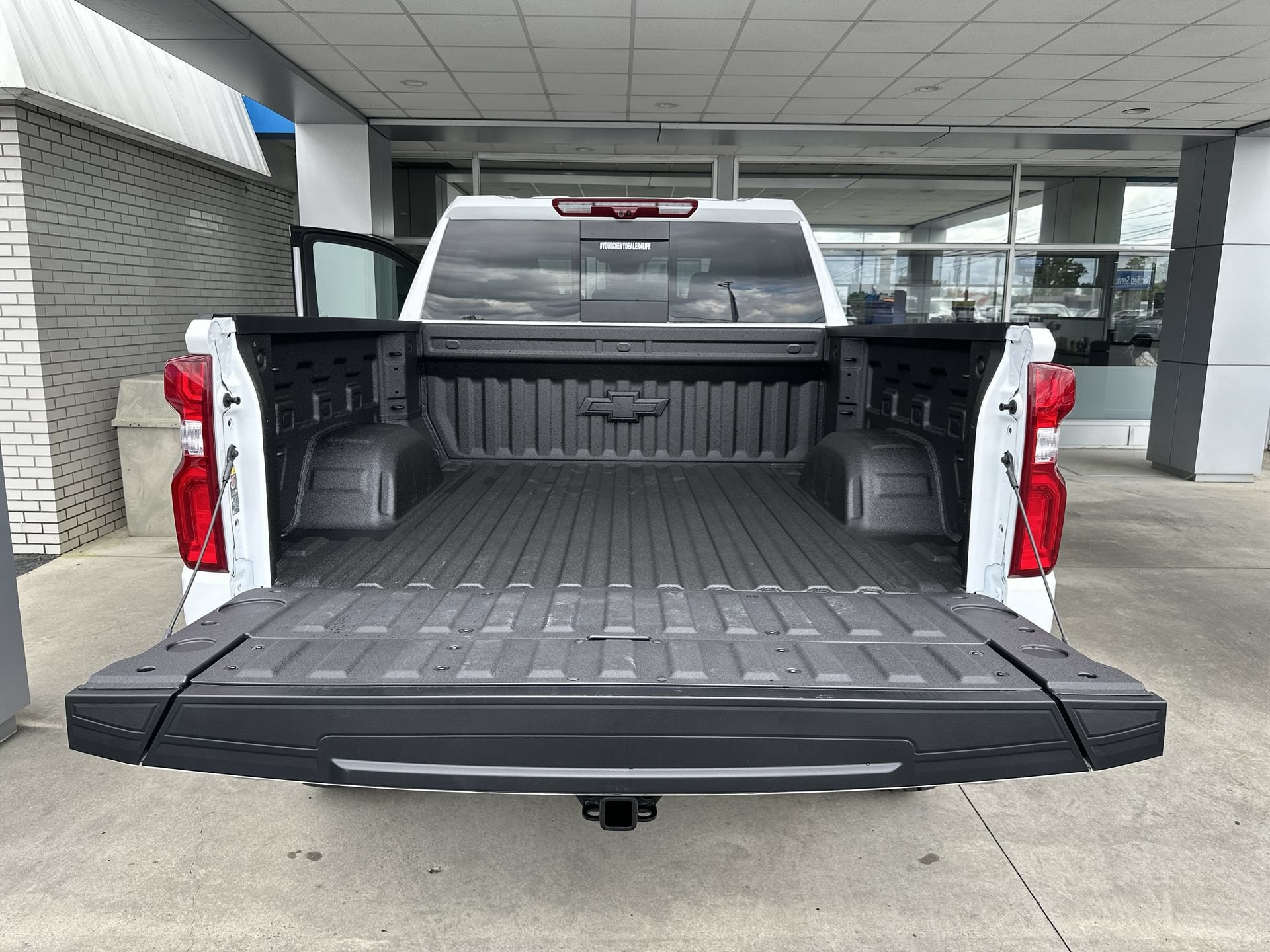 2026 Chevrolet Silverado 1500 ZR2 - Photo 33