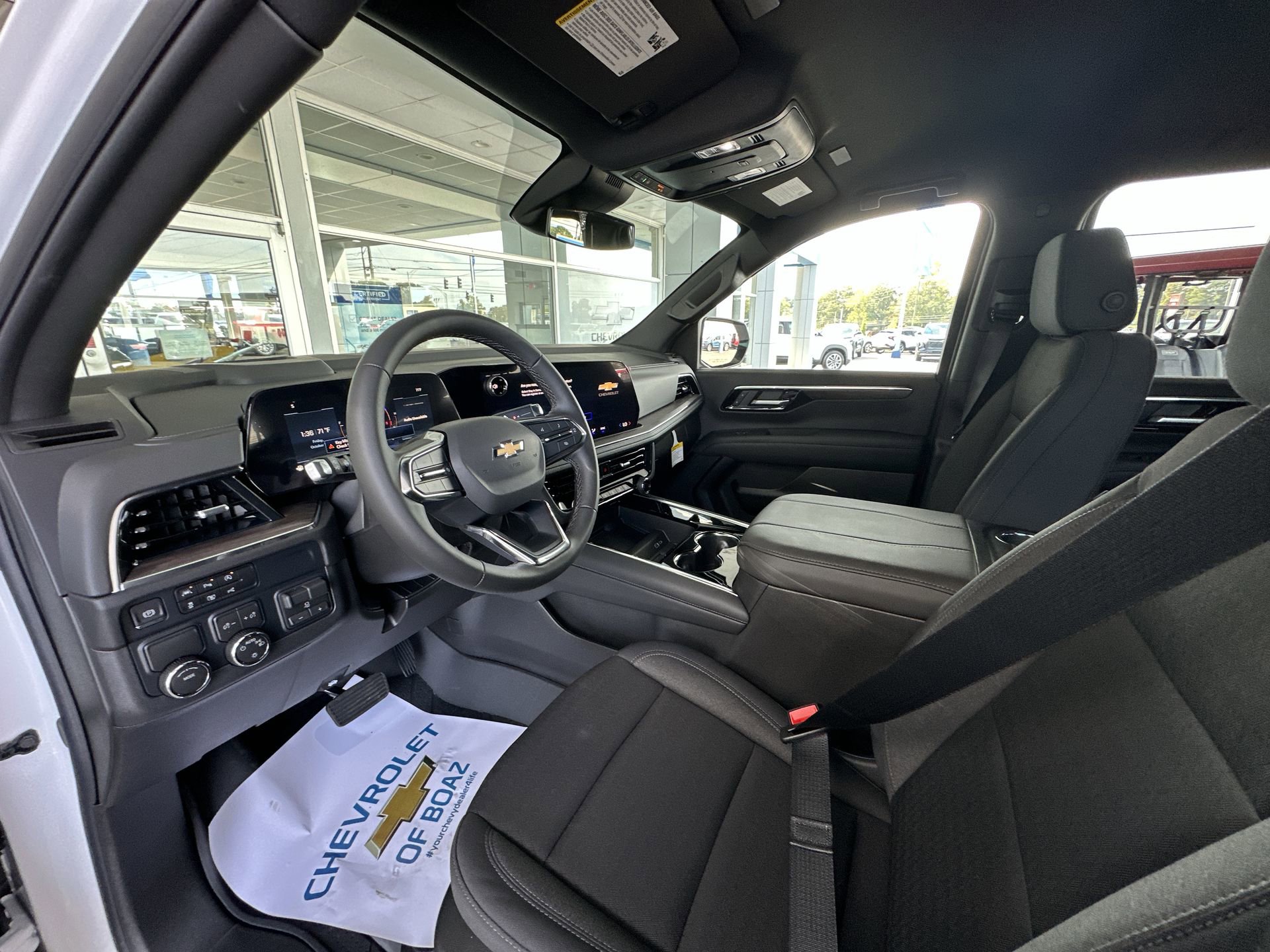 2026 Chevrolet Suburban LS - Photo 10