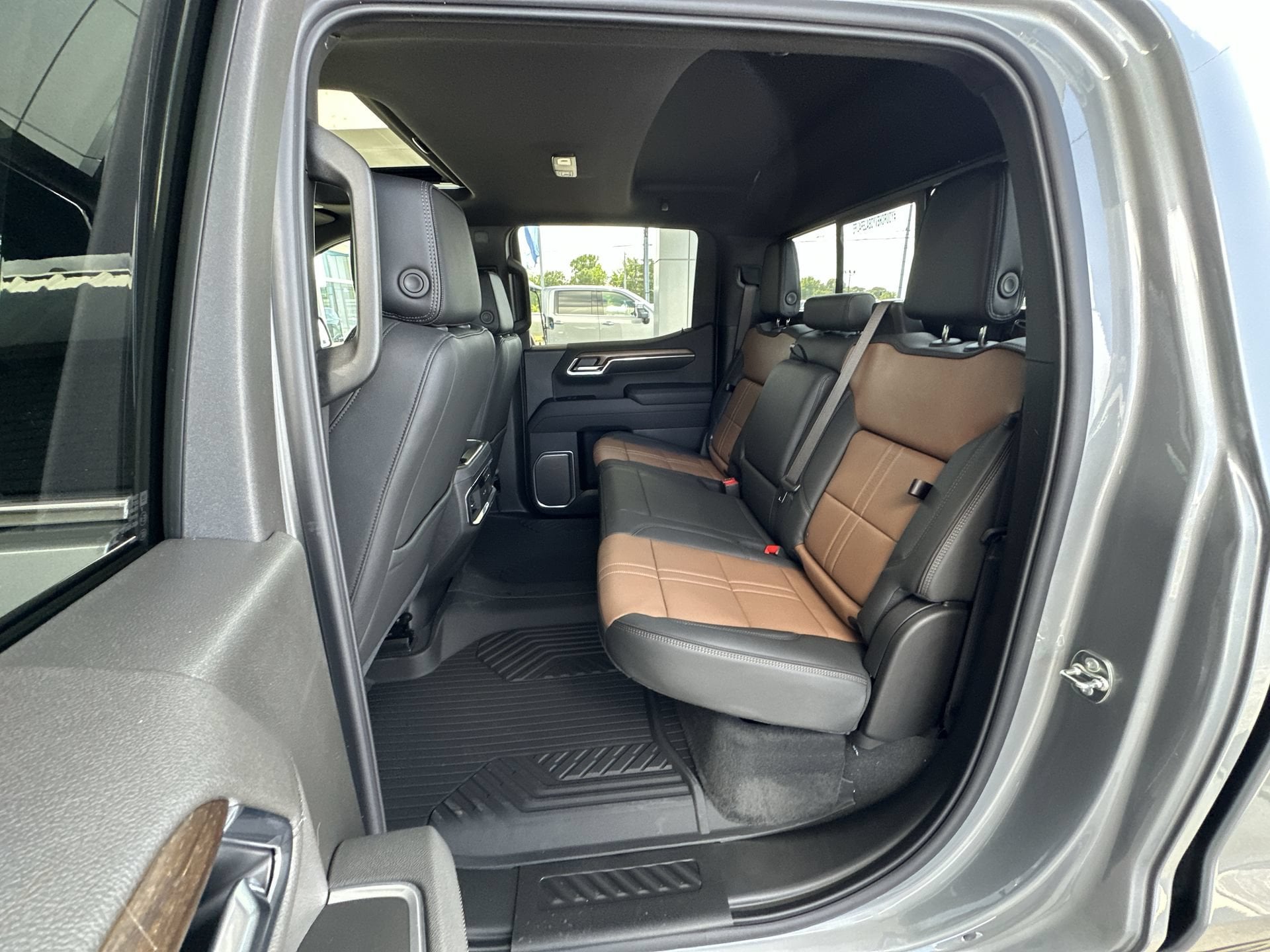 2026 Chevrolet Silverado 1500 High Country - Photo 26