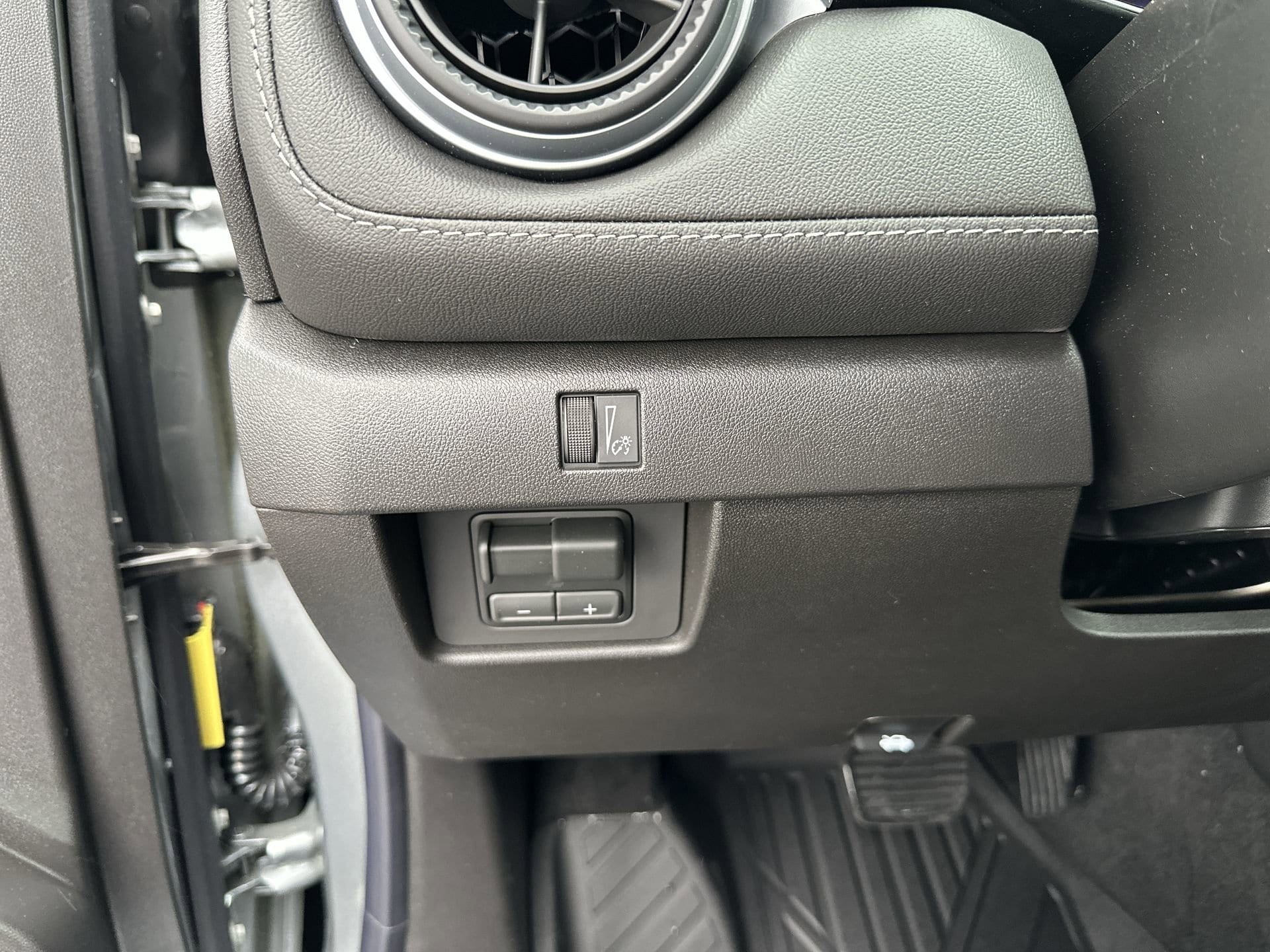 2026 Chevrolet Colorado LT - Photo 18