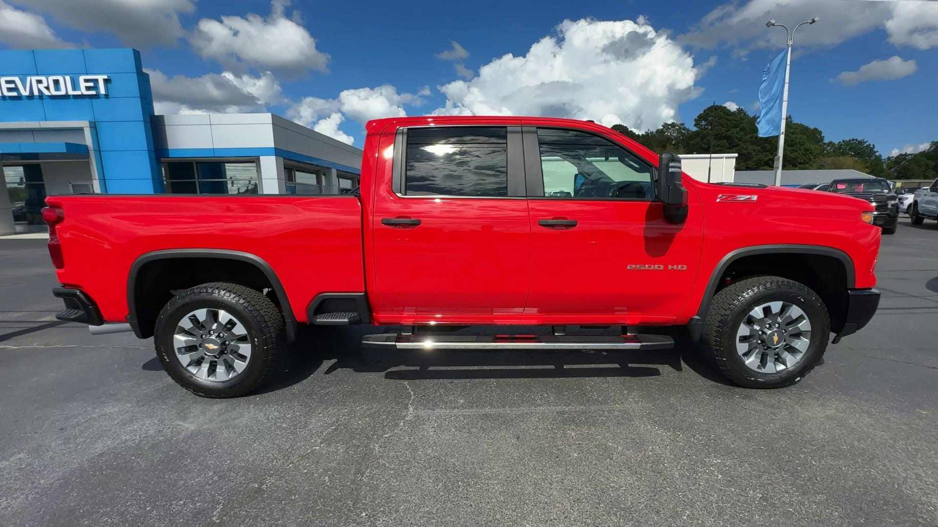 2024 Chevrolet Silverado 2500HD Custom - Photo 9
