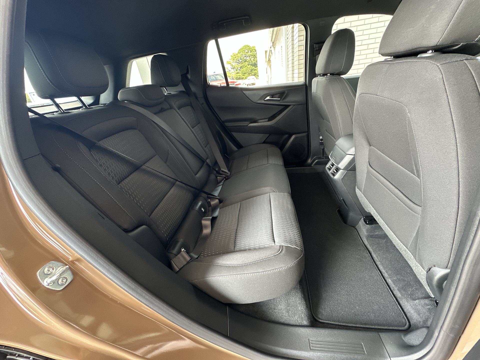 2027 Chevrolet Equinox LT - Photo 26