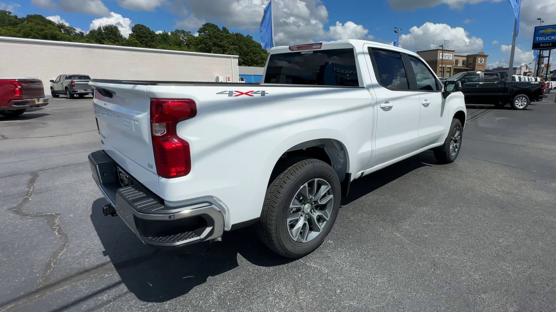 2026 Chevrolet Silverado 1500 LT - Photo 8