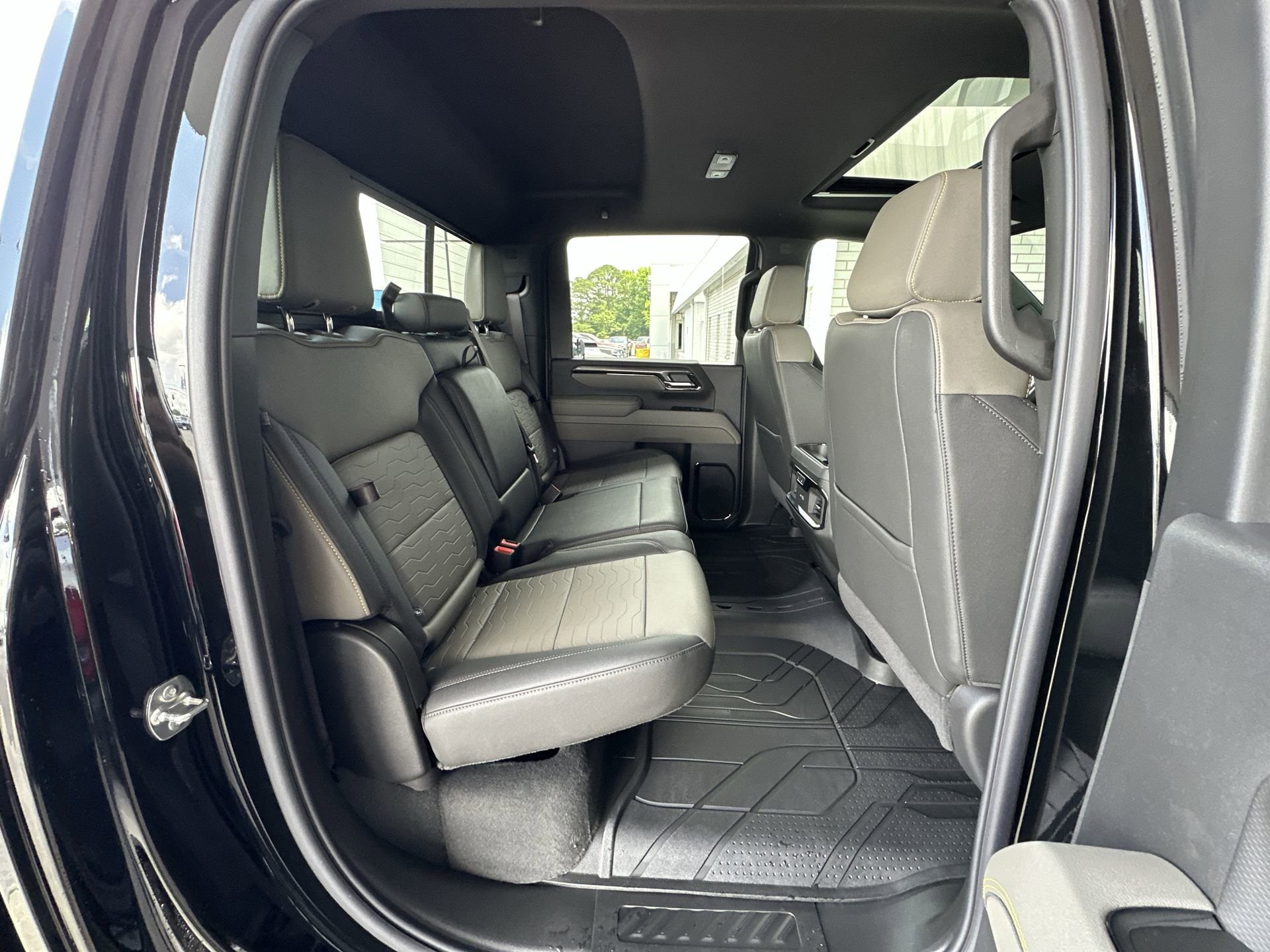 2026 Chevrolet Silverado 2500 HD ZR2 - Photo 27