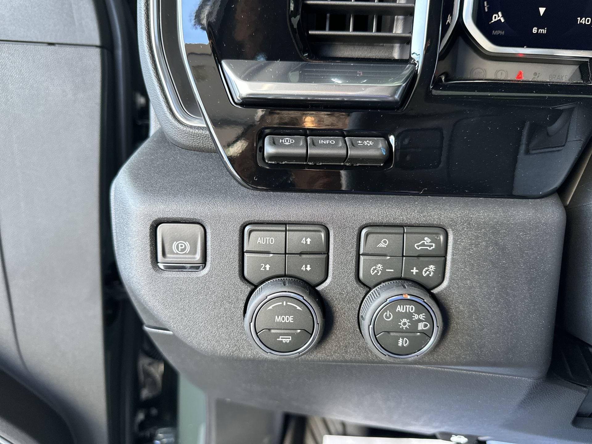 2026 Chevrolet Silverado 3500 HD LTZ - Photo 18