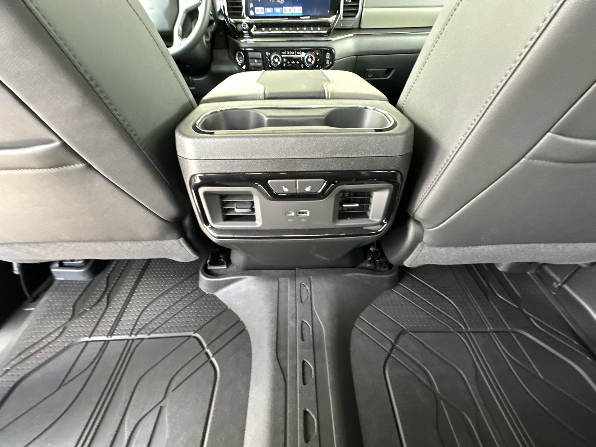 2026 Chevrolet Silverado 2500 HD ZR2 - Photo 22