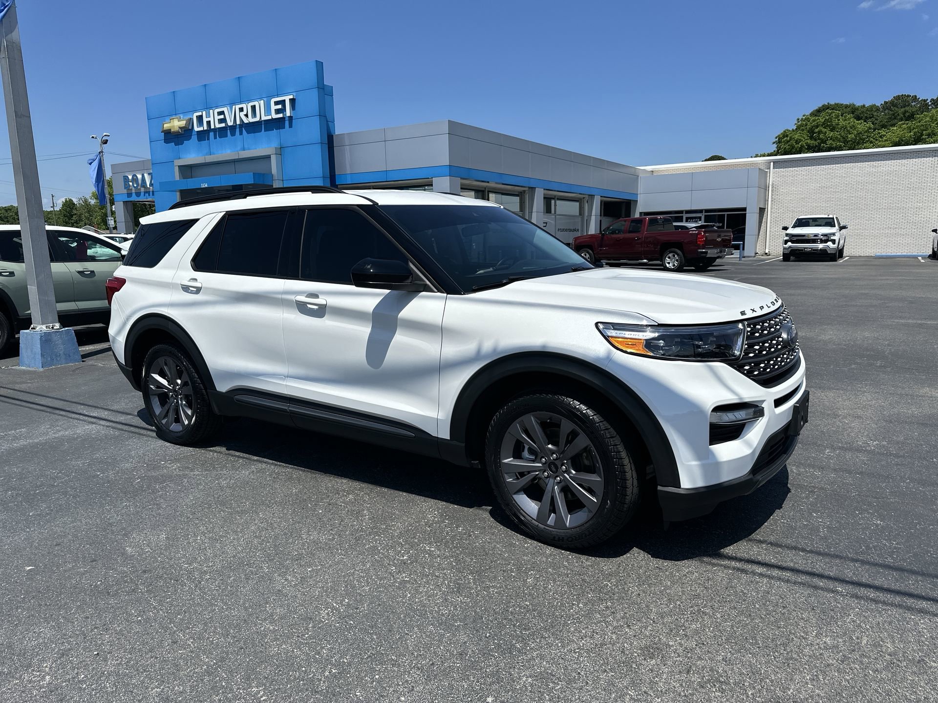 2022 Ford Explorer XLT RWD's photo