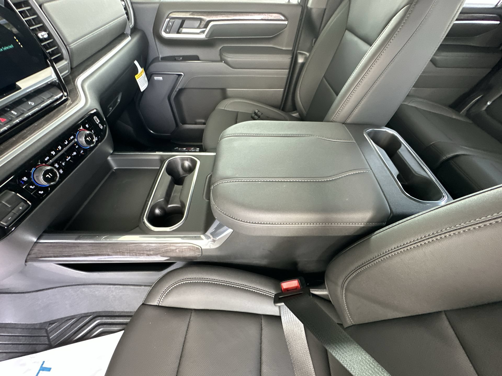 2026 Chevrolet Silverado 2500 HD LTZ - Photo 35