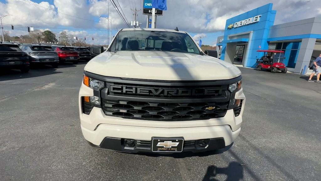 New 2026 Chevrolet Silverado 1500 Custom Truck