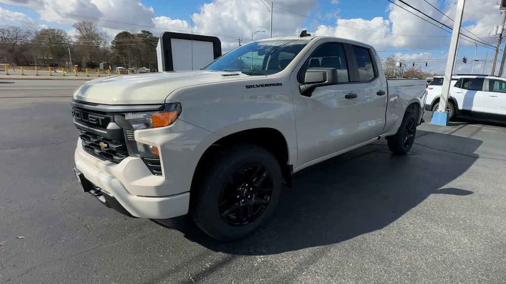 New 2026 Chevrolet Silverado 1500 Custom Truck