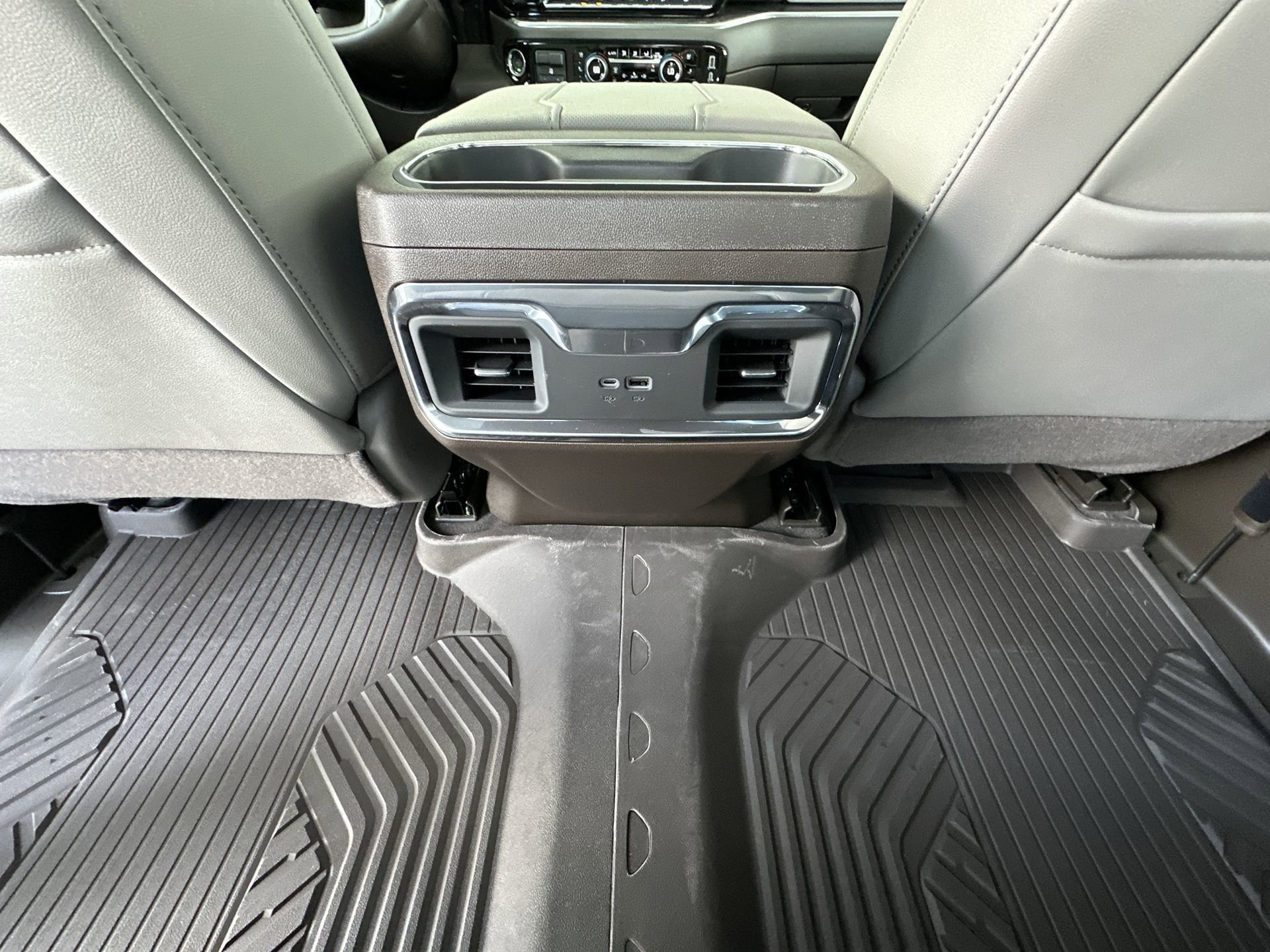 2026 Chevrolet Silverado 1500 LTZ - Photo 21