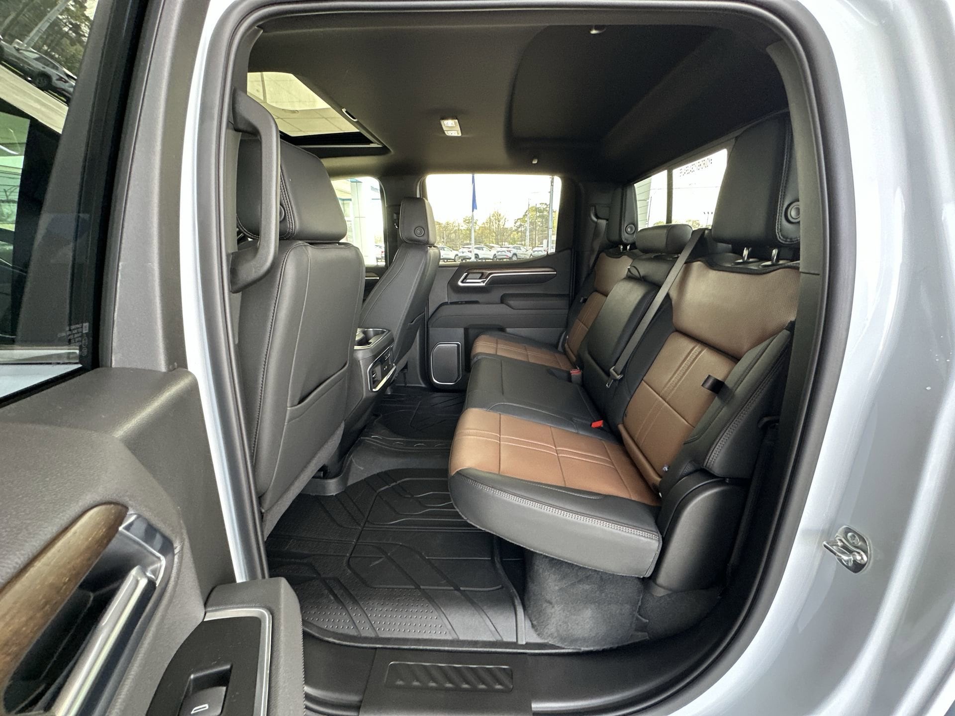2026 Chevrolet Silverado 1500 High Country - Photo 26