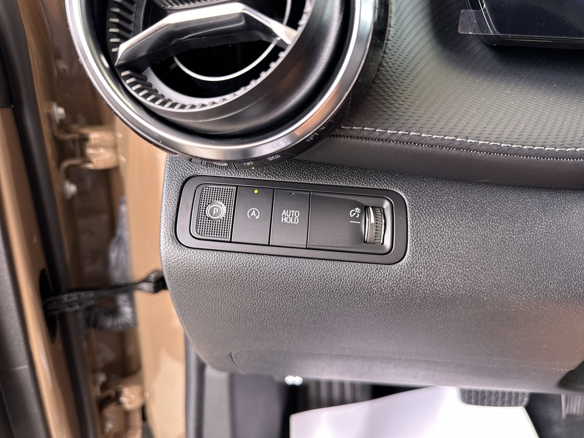 2027 Chevrolet Equinox LT - Photo 18