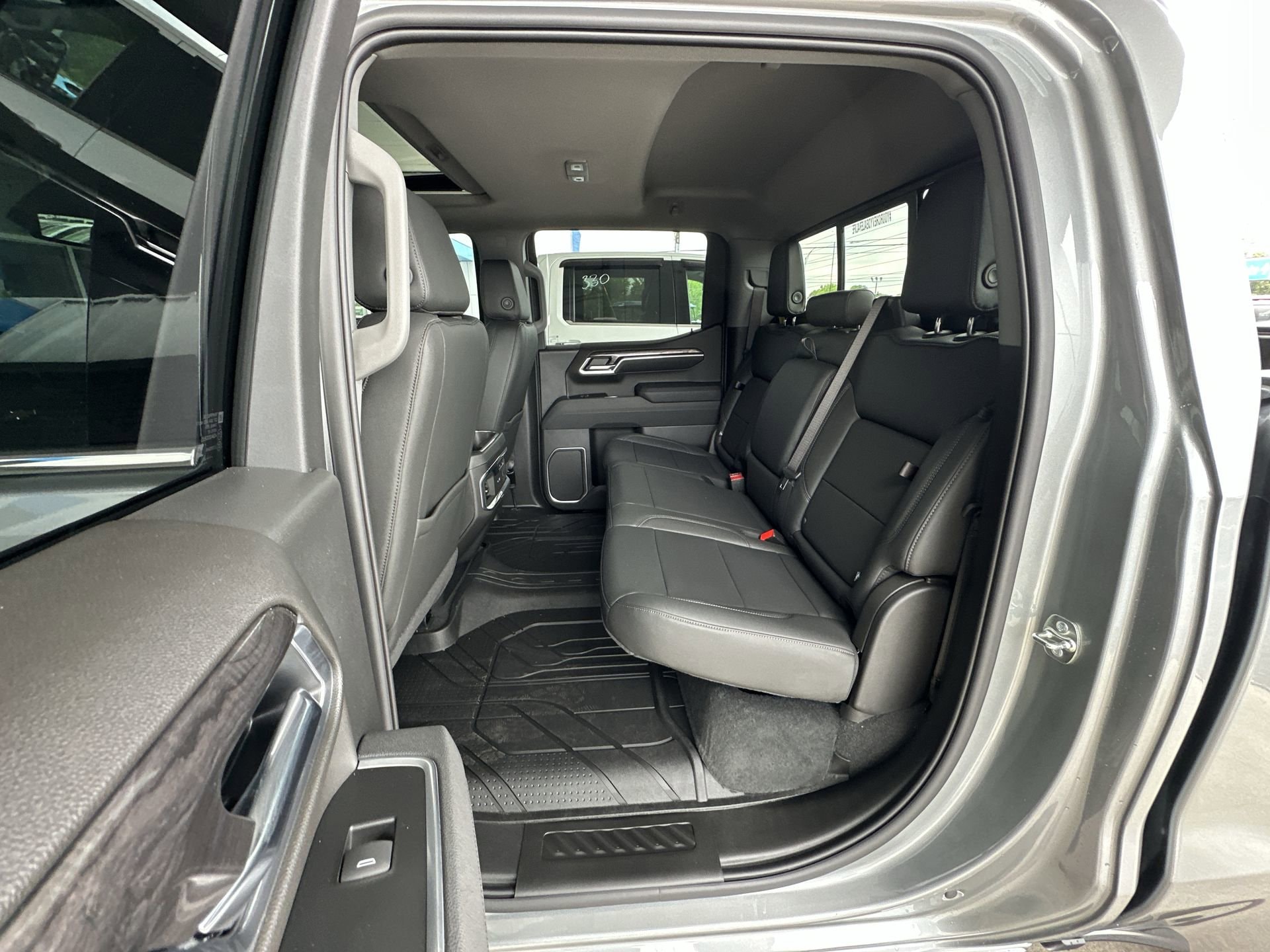 2026 Chevrolet Silverado 1500 LTZ - Photo 26
