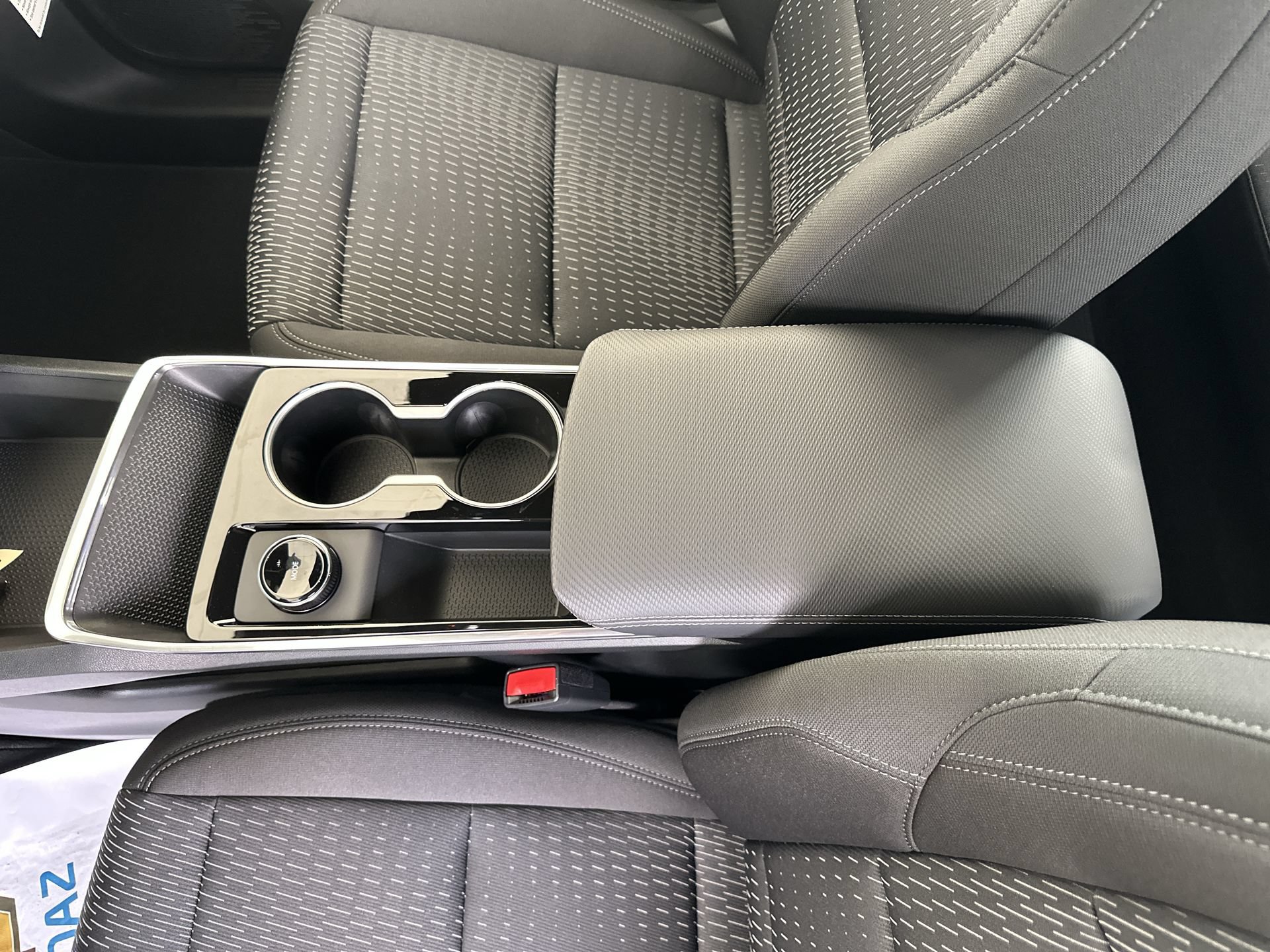 2027 Chevrolet Equinox LT - Photo 33