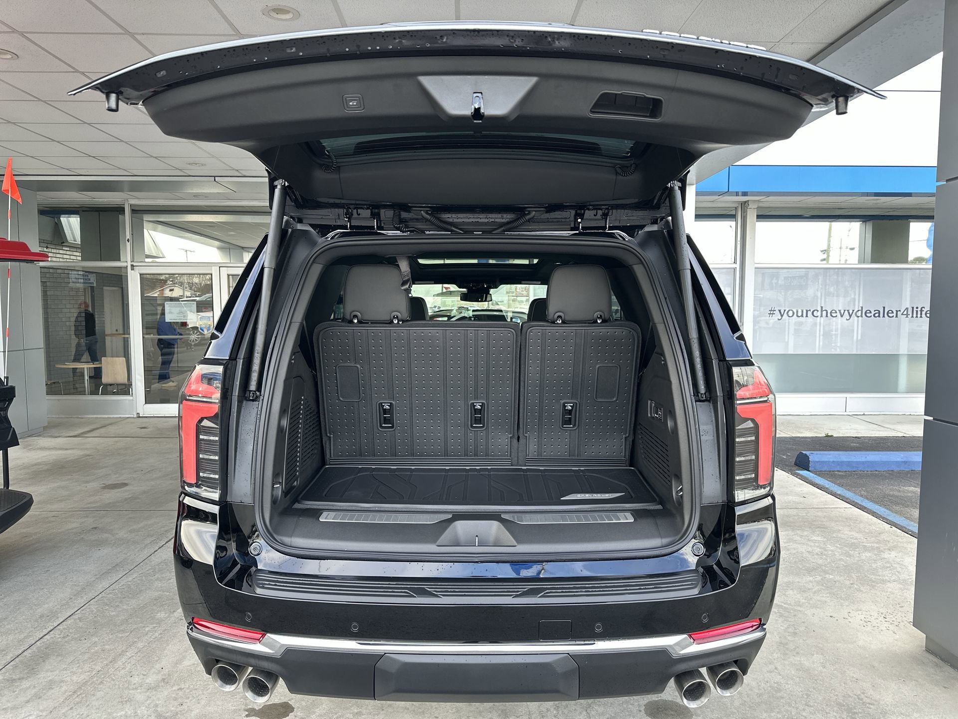 2026 Chevrolet Tahoe Premier - Photo 27