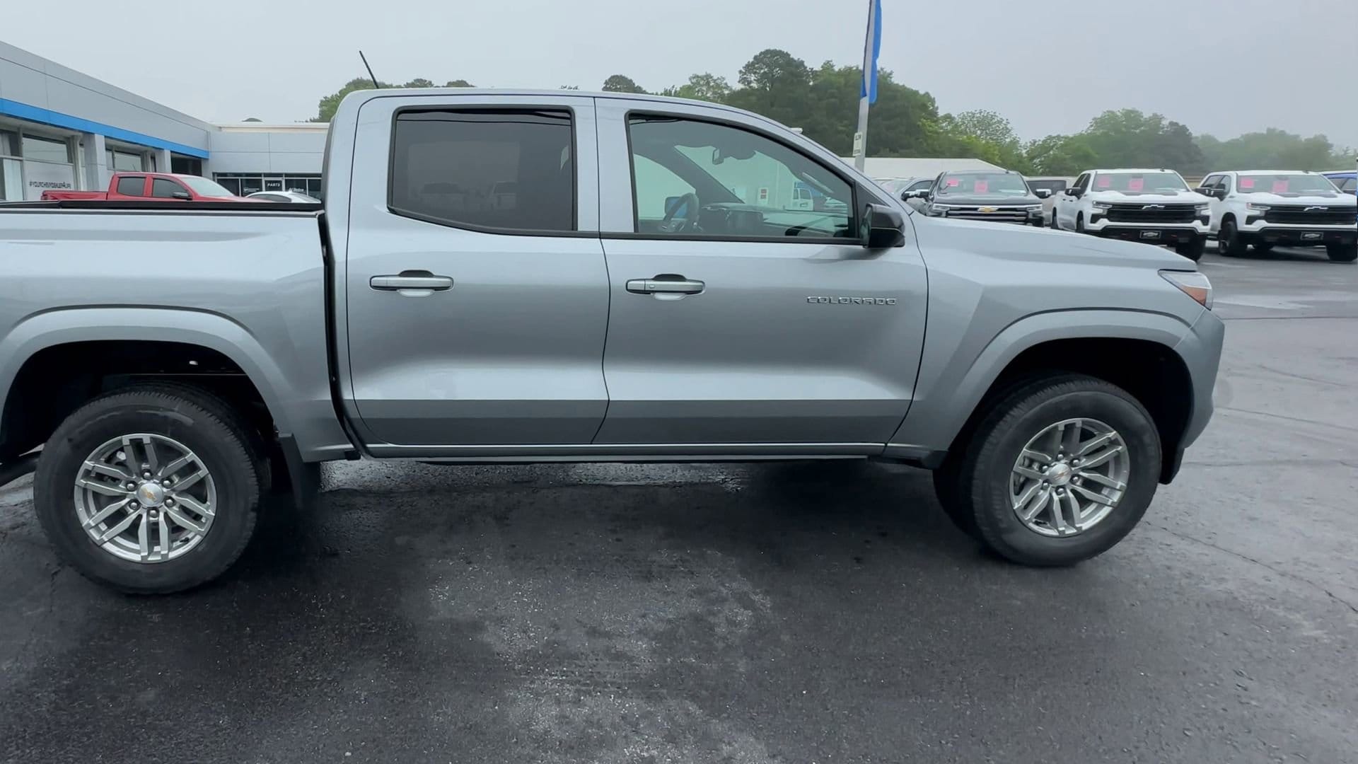 2026 Chevrolet Colorado LT - Photo 9