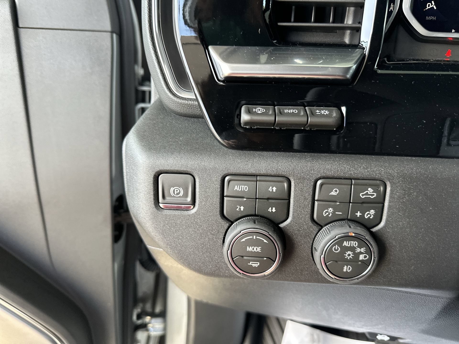 2026 Chevrolet Silverado 2500 HD High Country - Photo 18