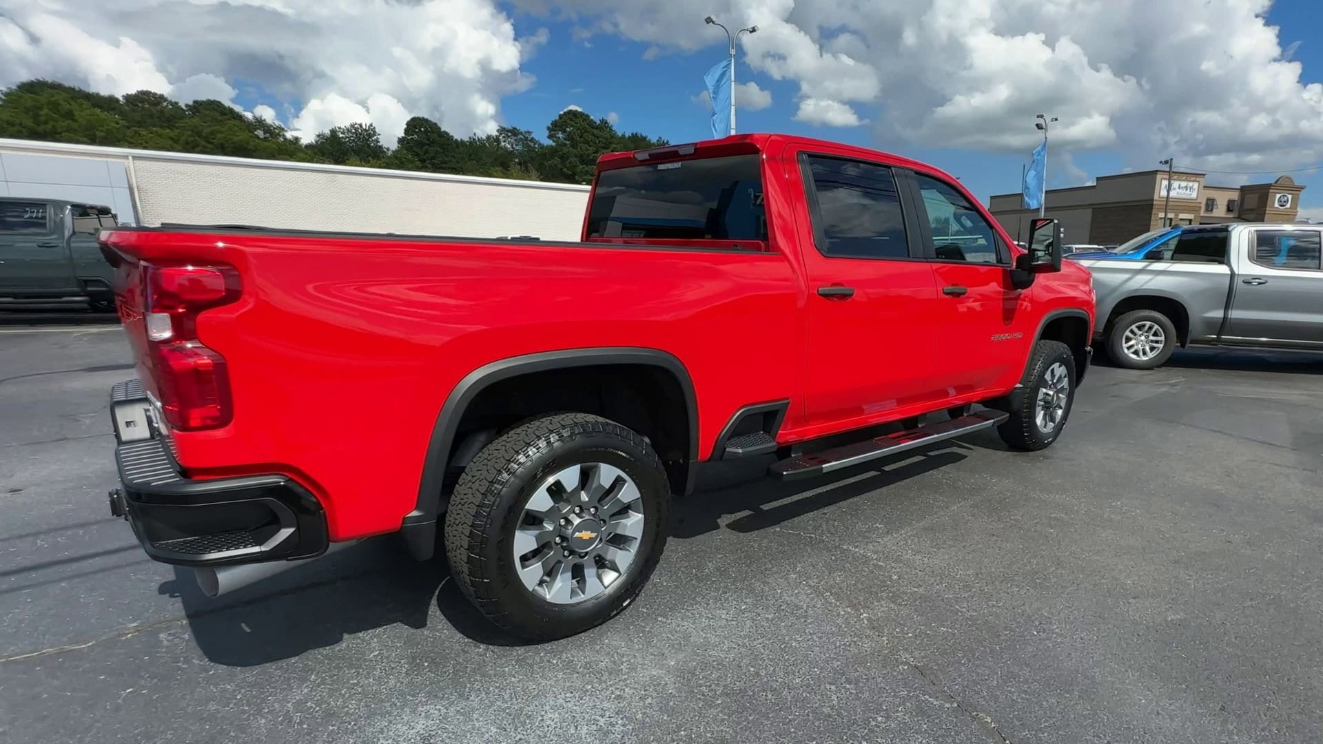 2024 Chevrolet Silverado 2500HD Custom - Photo 8