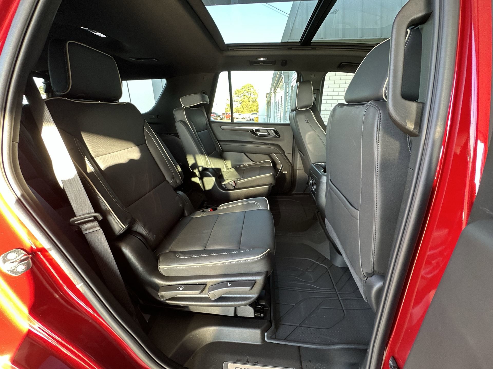 2026 Chevrolet Tahoe Premier - Photo 28