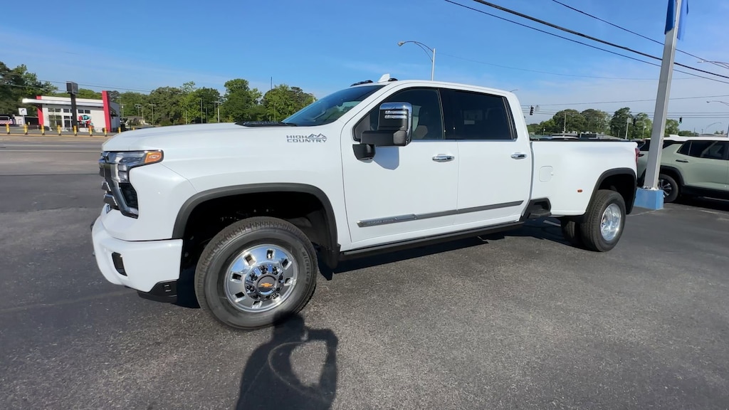New 2026 Chevrolet Silverado 3500 HD High Country DRW Truck