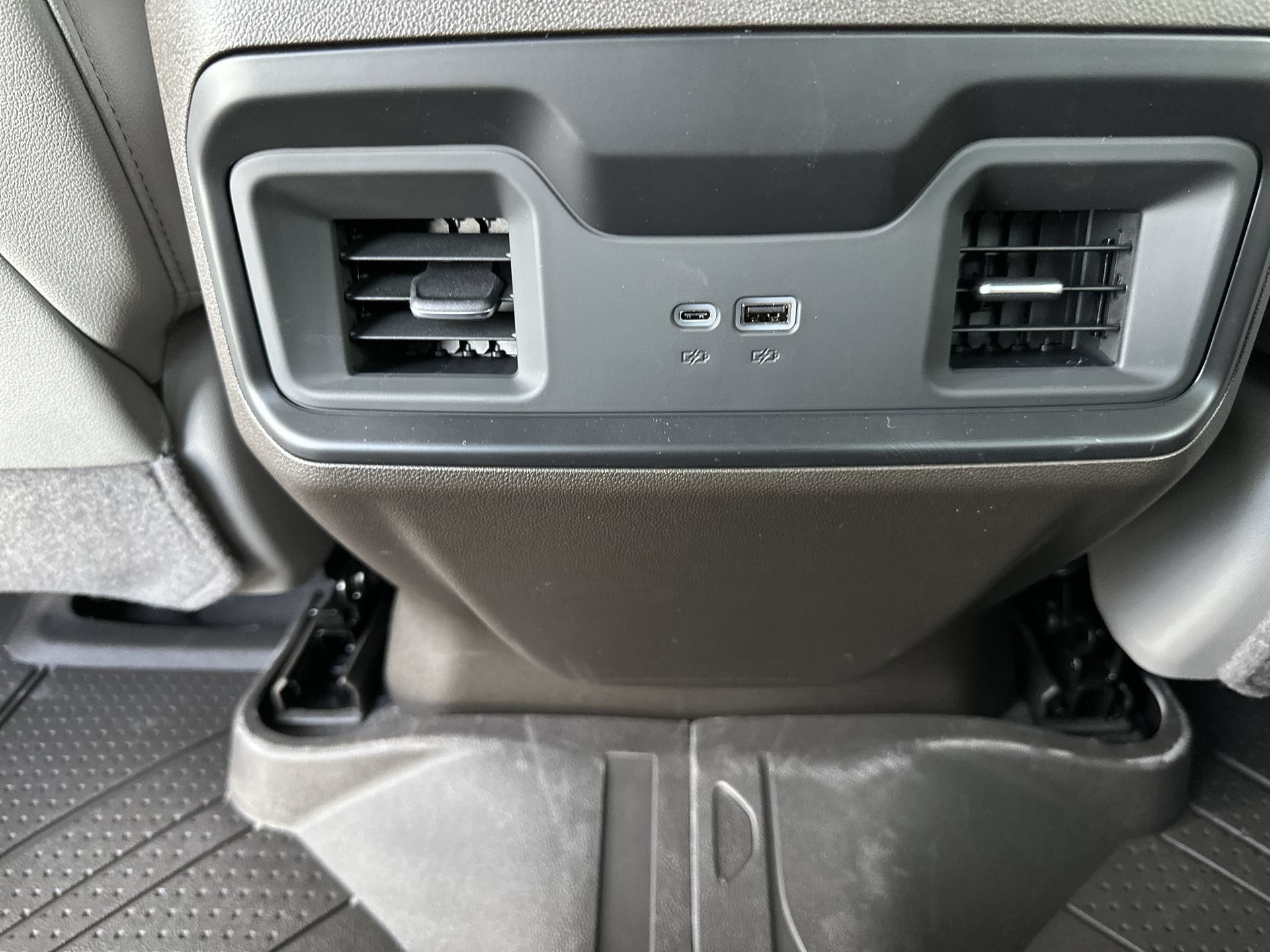 2026 Chevrolet Silverado 3500 HD LT - Photo 21