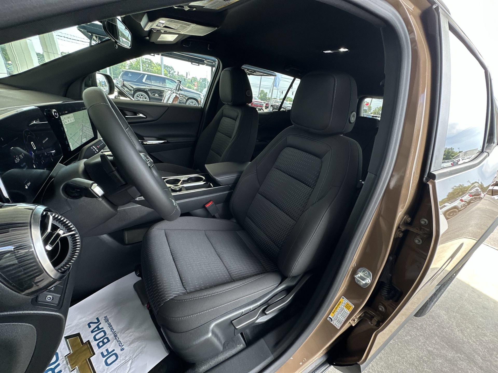 2027 Chevrolet Equinox LT - Photo 19