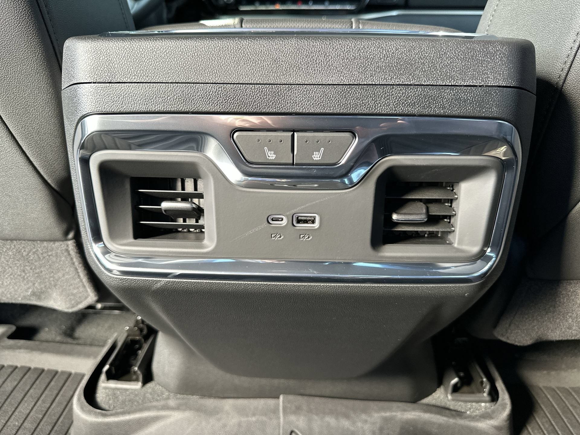2026 Chevrolet Silverado 3500 HD LTZ - Photo 22