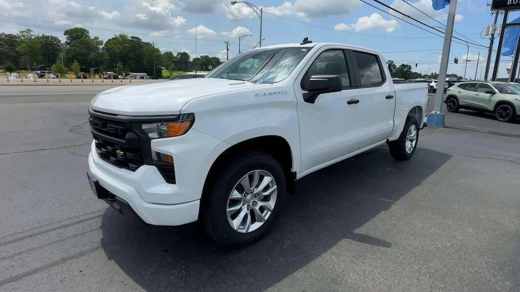 New 2026 Chevrolet Silverado 1500 Custom Truck
