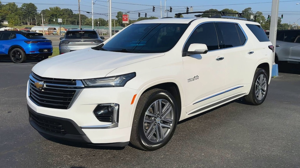 Used 2023 Chevrolet Traverse High Country SUV