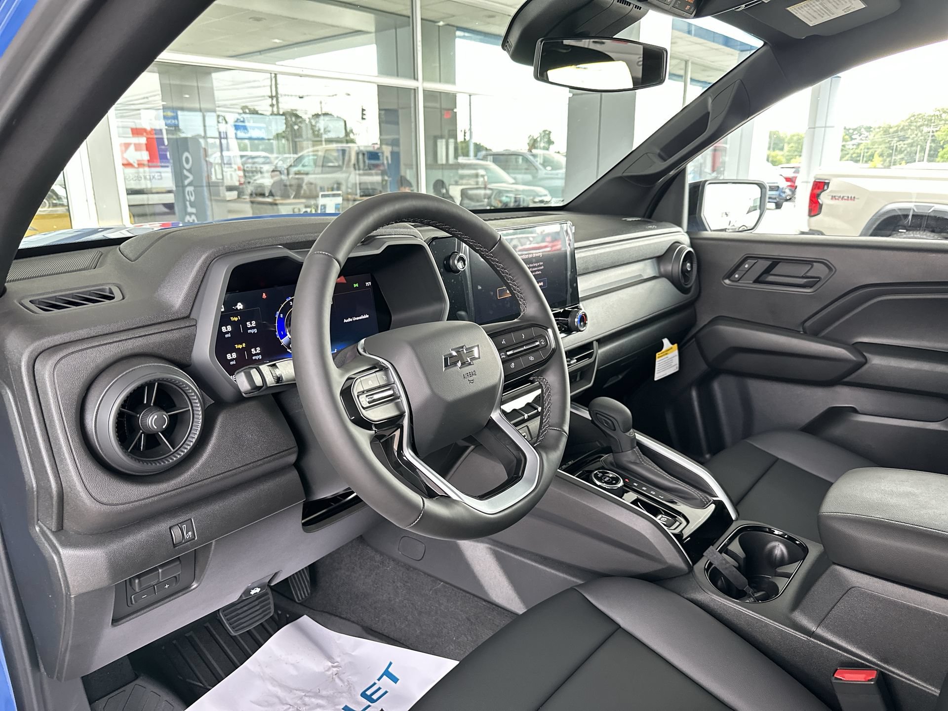2026 Chevrolet Colorado Trail Boss - Photo 10