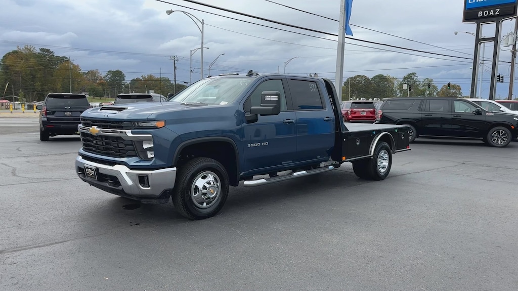 Used 2025 Chevrolet Silverado 3500 HD Chassis Cab LT Chassis Cab Truck