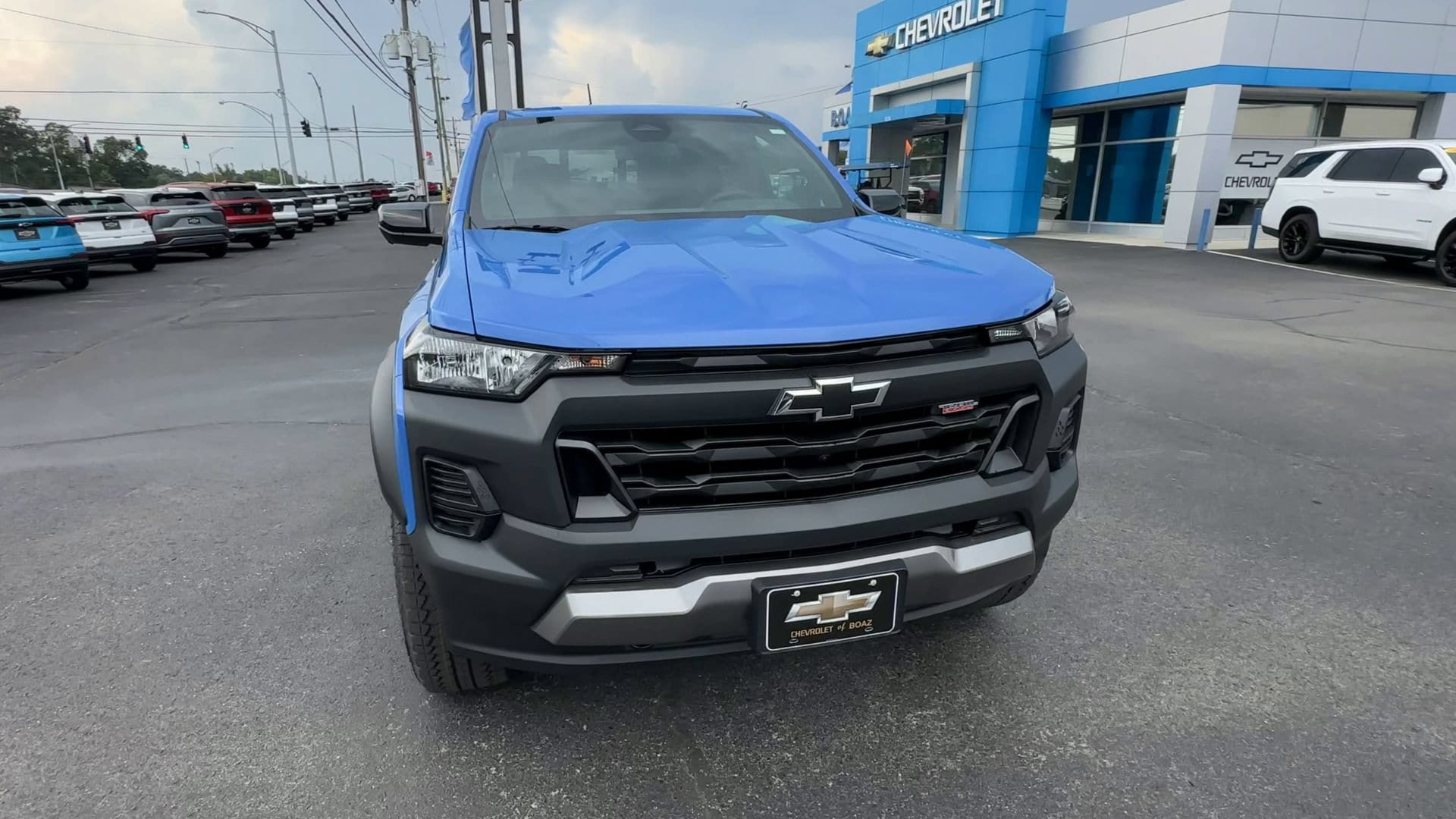 2026 Chevrolet Colorado Trail Boss - Photo 3