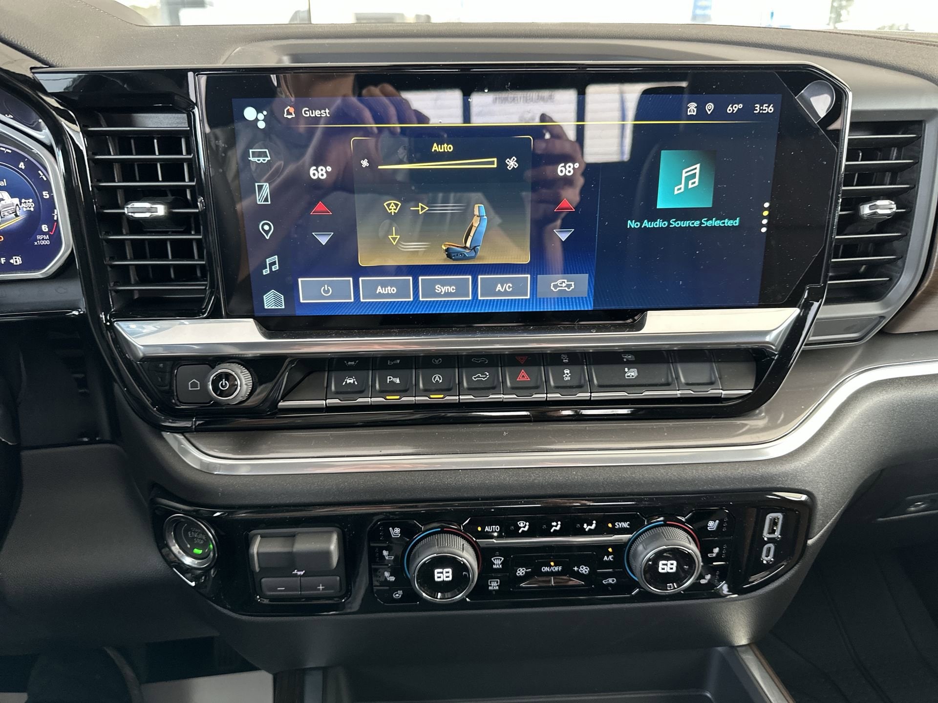 2026 Chevrolet Silverado 1500 High Country - Photo 38