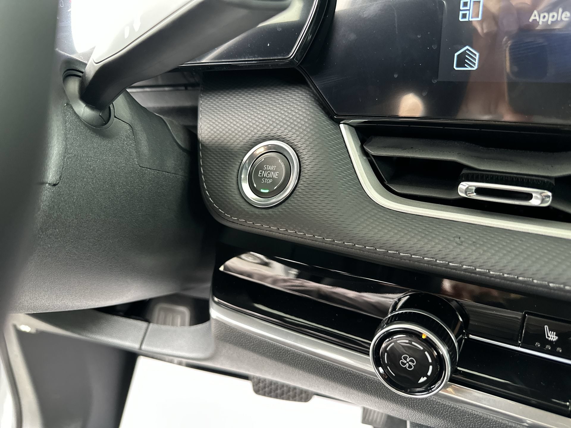 2027 Chevrolet Equinox LT - Photo 17