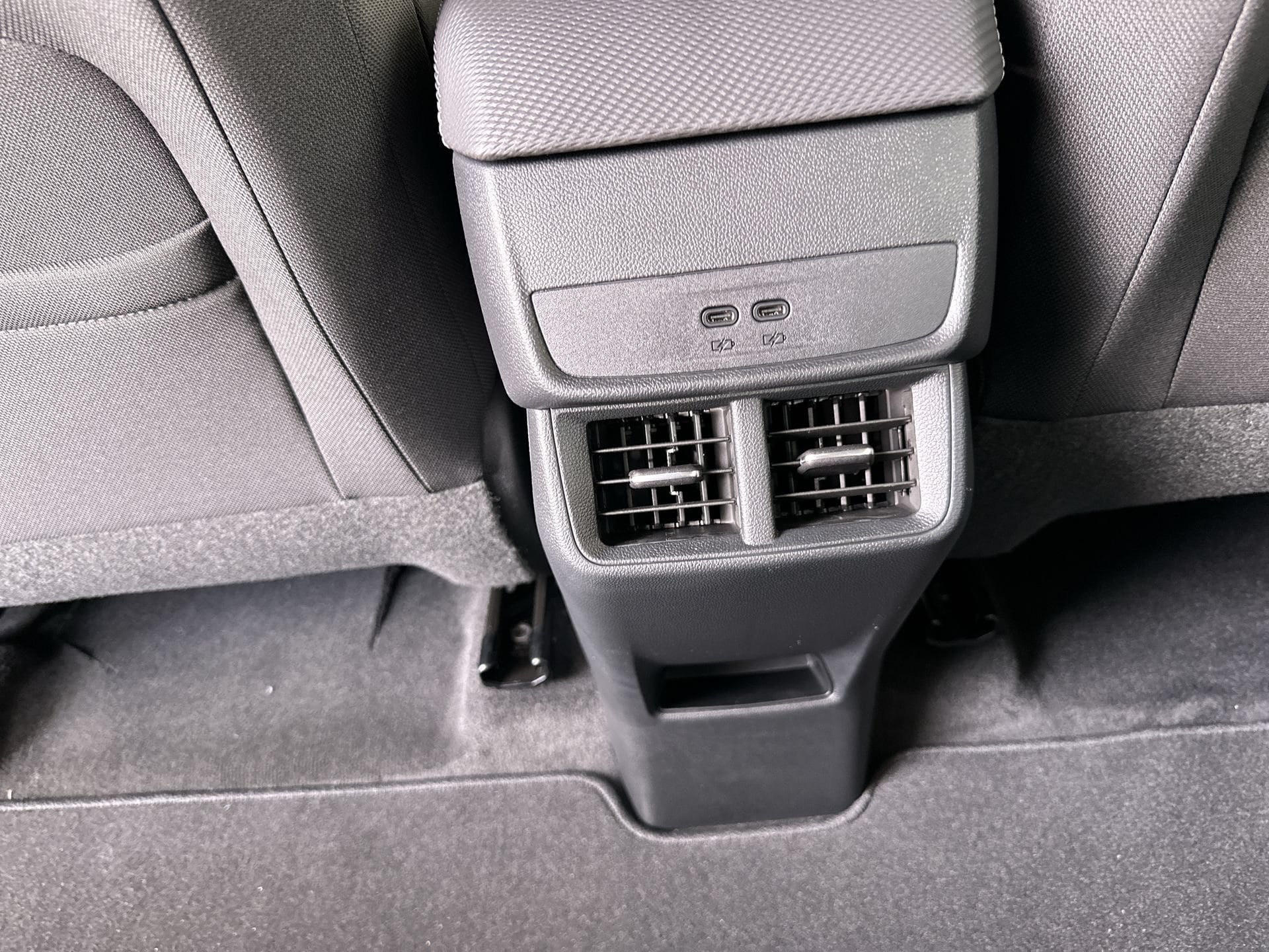 2027 Chevrolet Equinox LT - Photo 21