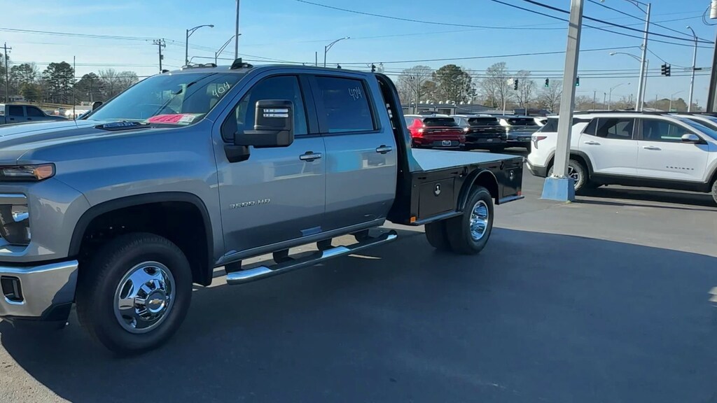 New 2026 Chevrolet Silverado 3500 HD Chassis Cab LT Truck