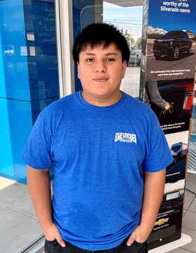 Staff member Luiz Chaj Basulto from ID_722ee1