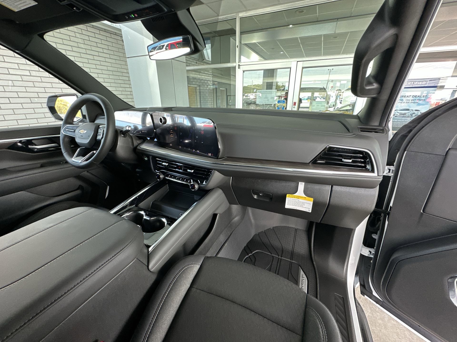 2026 Chevrolet Suburban LS - Photo 29