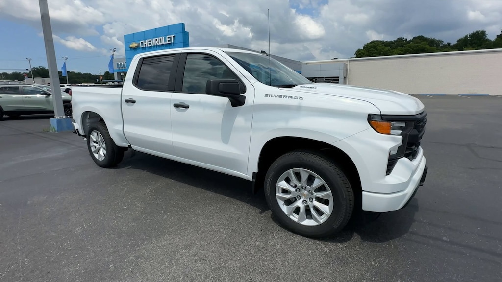 New 2026 Chevrolet Silverado 1500 Custom Truck