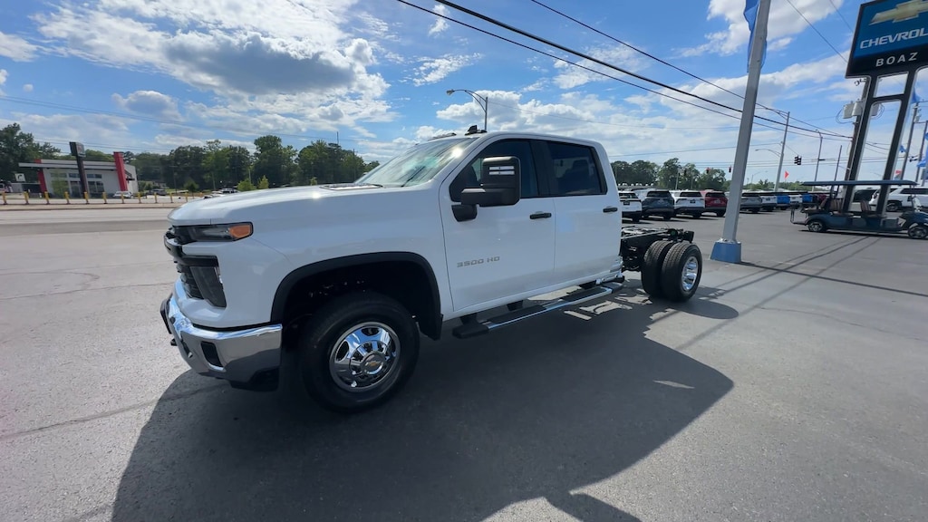 New 2026 Chevrolet Silverado 3500 HD Chassis Cab Work Truck Truck