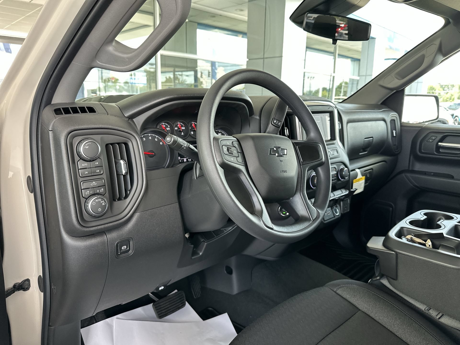 2026 Chevrolet Silverado 1500 Custom Trail Boss - Photo 10