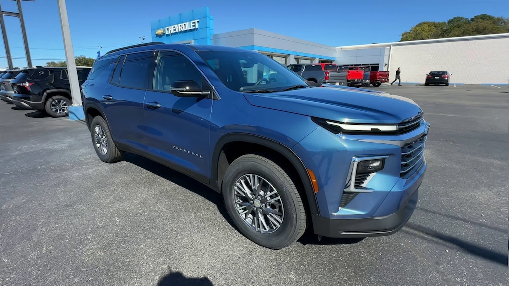Used 2026 Chevrolet Traverse LT SUV