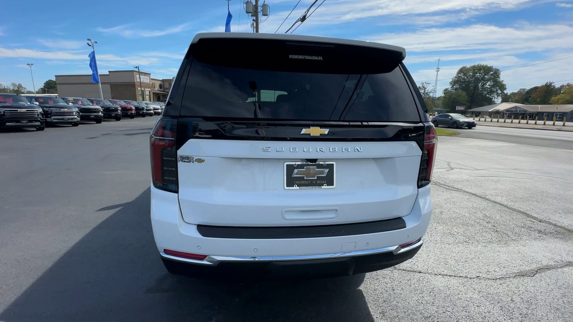 2026 Chevrolet Suburban LS - Photo 7
