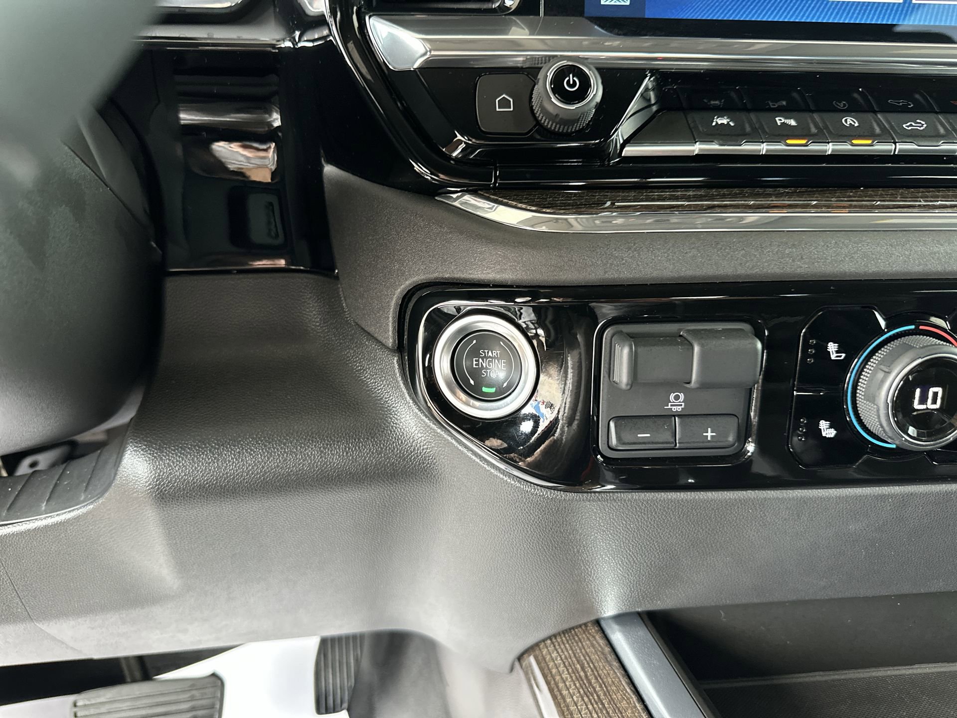 2024 Chevrolet Silverado 1500 LT Trail Boss - Photo 17