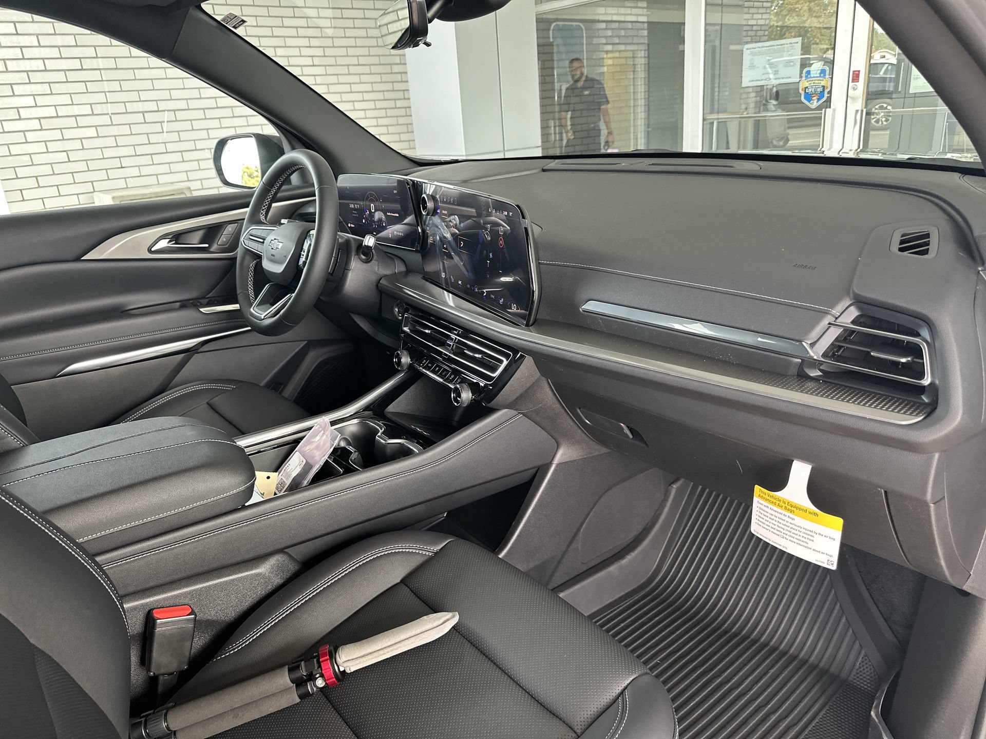 2027 Chevrolet Traverse LT - Photo 28