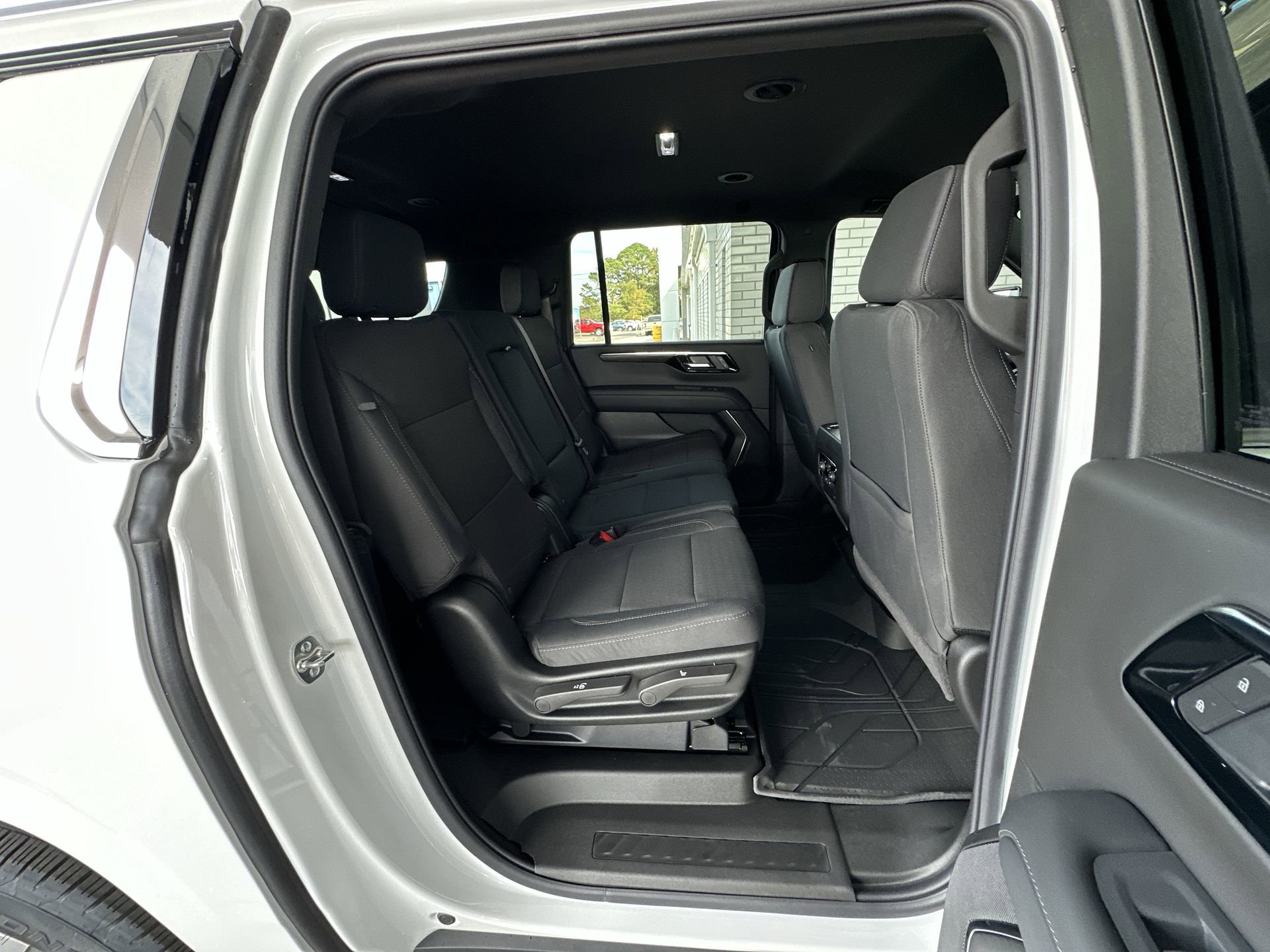 2026 Chevrolet Suburban LS - Photo 27