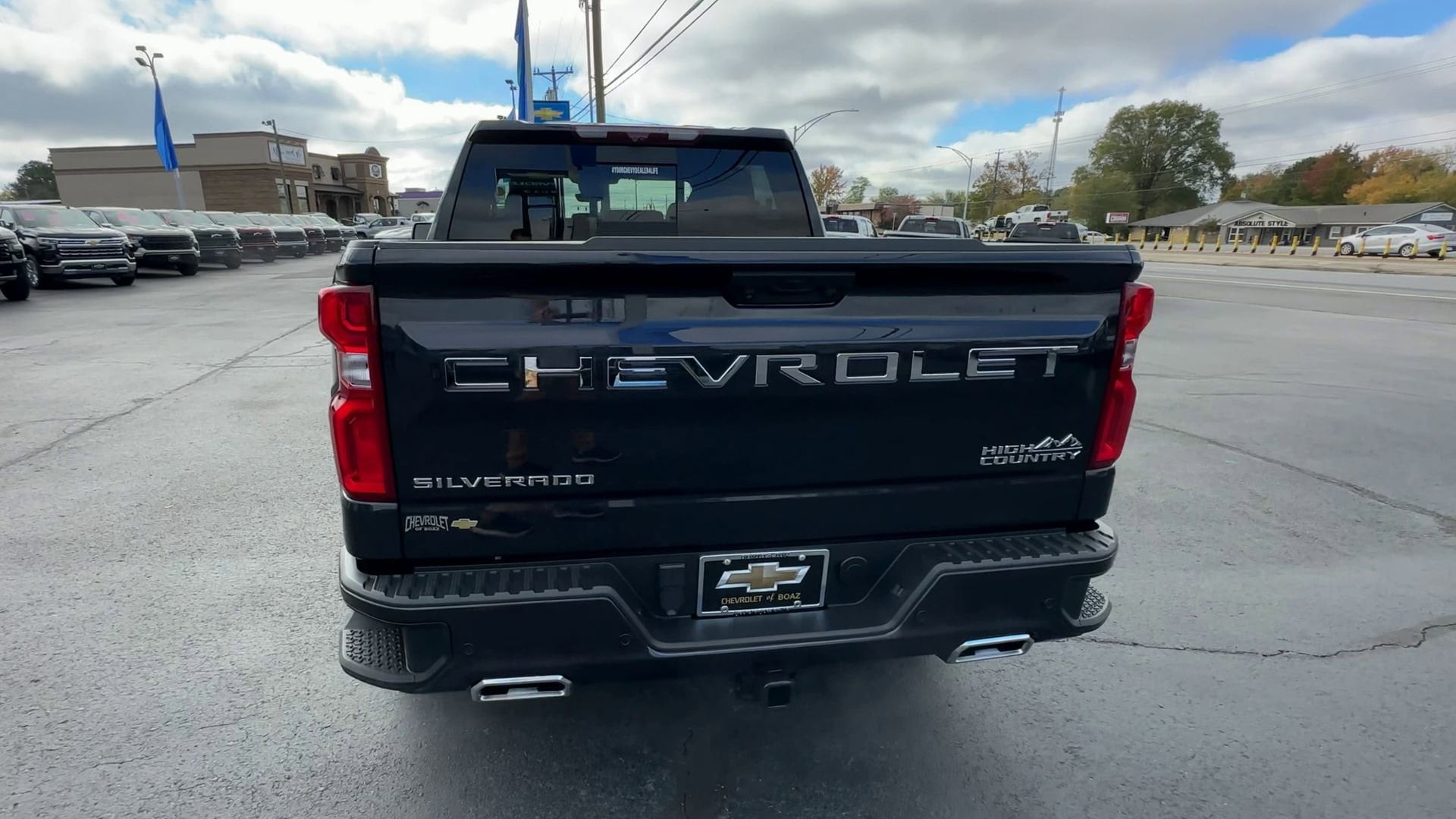 2023 Chevrolet Silverado 1500 High Country - Photo 7
